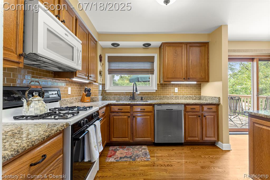 6114 Raintree Drive, Canton, MI 48187 — Photo 8