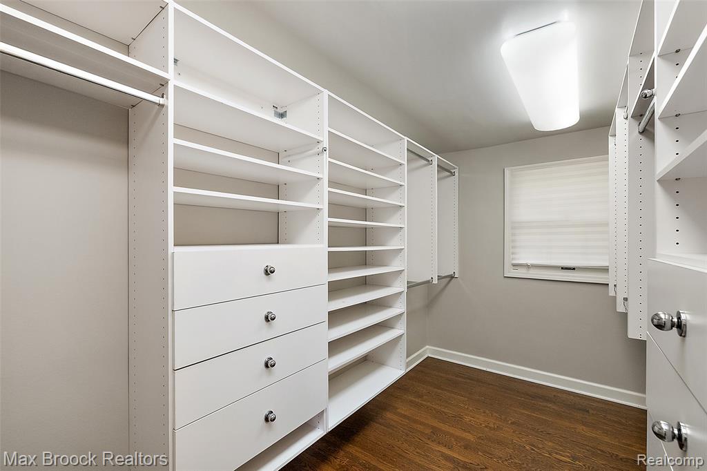 4627 Sunningdale Drive, Bloomfield Hills, MI 48302 — Photo 19
