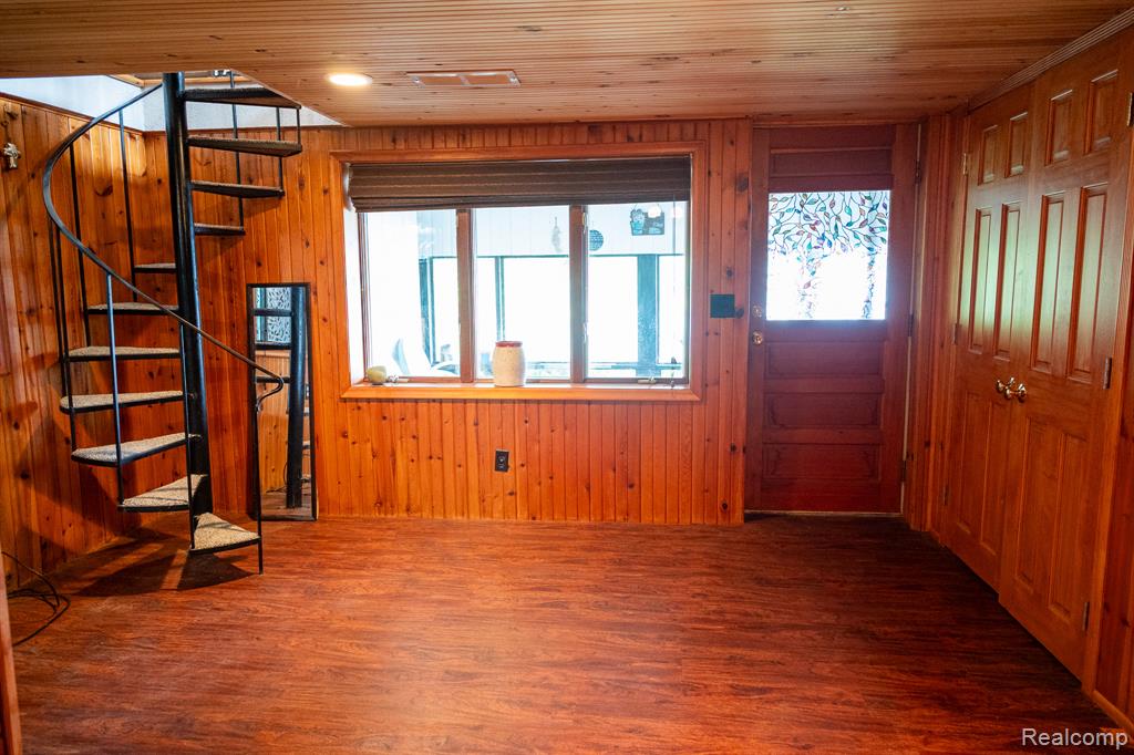 3236 Shady Oak Drive, Columbiaville, MI 48421 — Photo 24