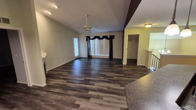 5203 Chesapeake Circle, Walled Lake, MI 48390 — Photo 13
