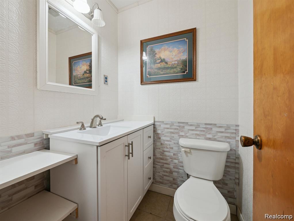 664 BUCKINGHAM Avenue, Lincoln Park, MI 48146 — Photo 21