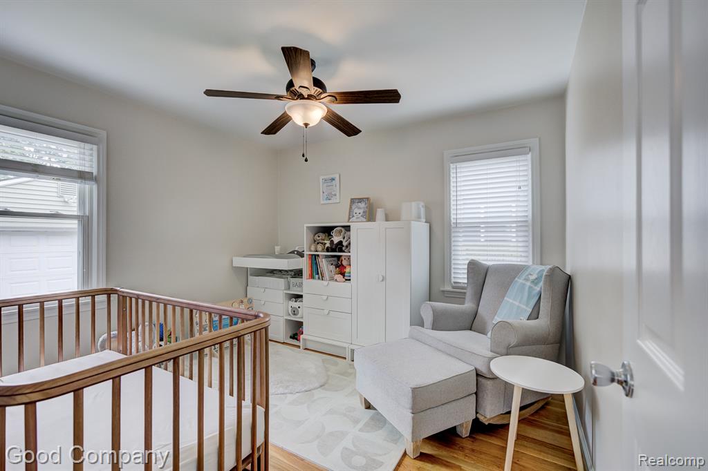 812 N Edgeworth Avenue, Royal Oak, MI 48067 — Photo 21