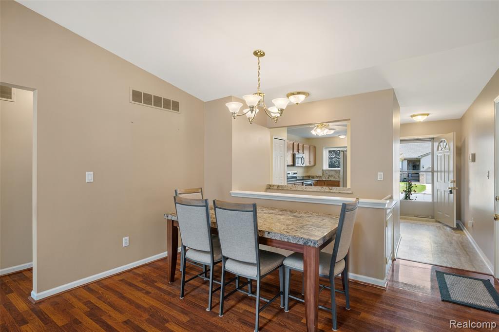 53171 Pineridge Drive, Chesterfield, MI — Photo 14