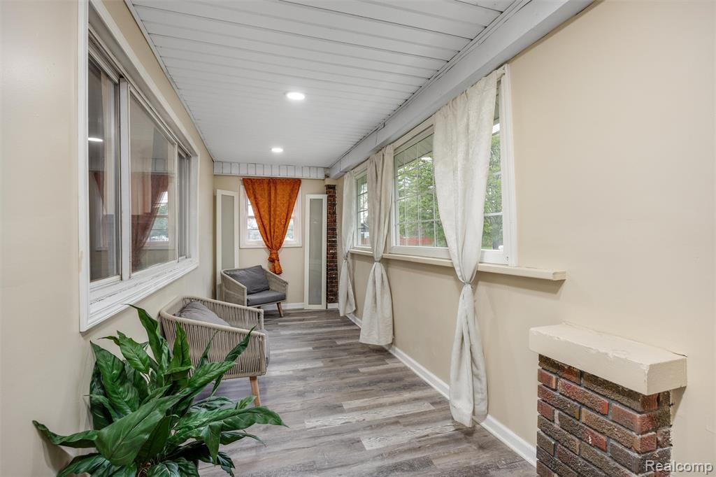 10320 Crocuslawn Street, Detroit, MI 48204 — Photo 2