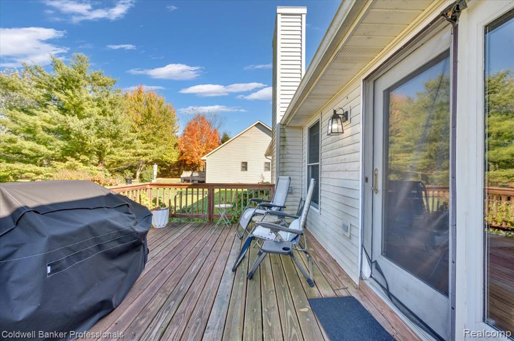 3803 Wedgewood Drive, Lapeer, MI 48446 — Photo 3
