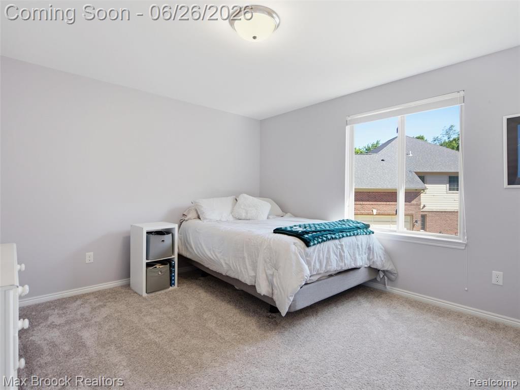 583 Birchcrest Court, Oakland, MI — Photo 41