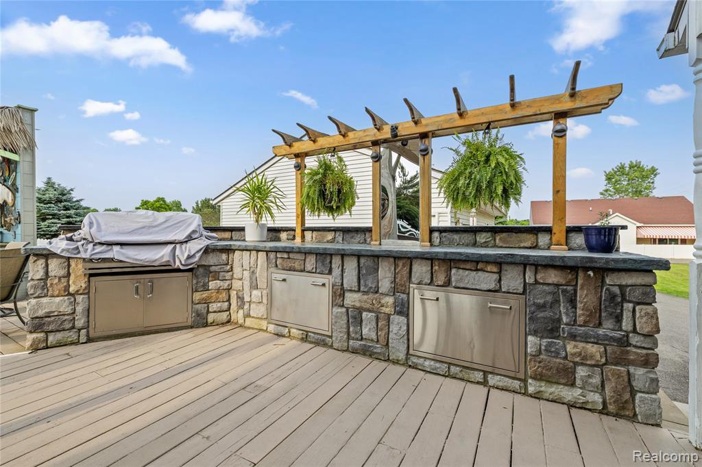 7739 Clyde Road, Fenton, MI 48430 — Photo 41