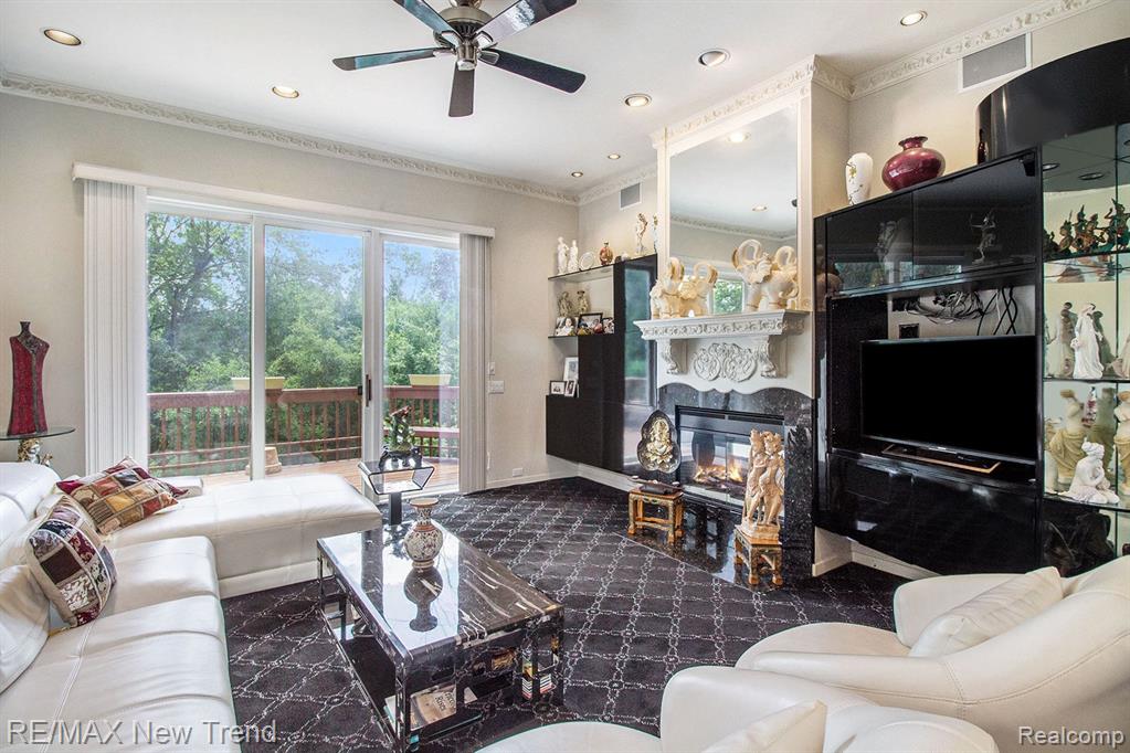 5573 SILVER POND, West Bloomfield, MI — Photo 28