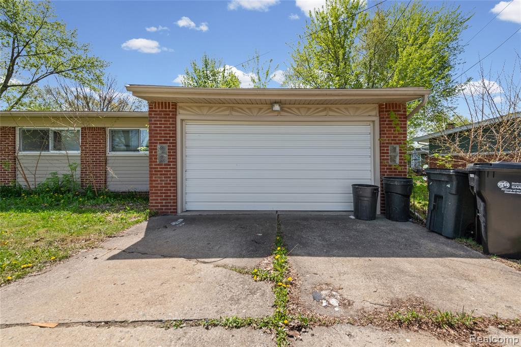 30539 Longfellow Avenue, Madison Heights, MI 48071 — Photo 8