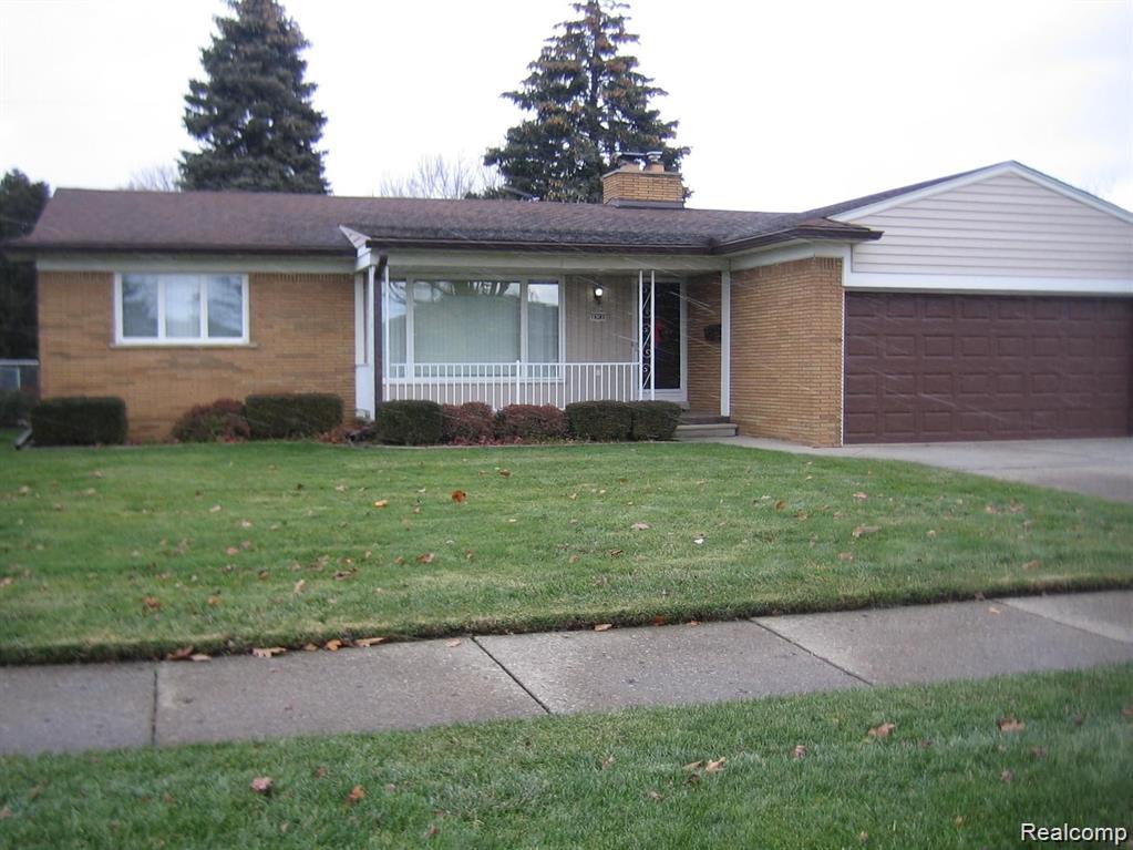 19385 Skyline Street, Roseville, MI 48066