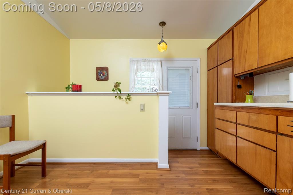 5387 Vivian Street, Dearborn Heights, MI 48125 — Photo 7