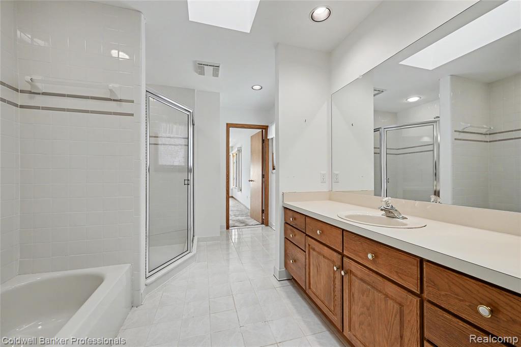 7351 Locklin, West Bloomfield, MI 48324 — Photo 21