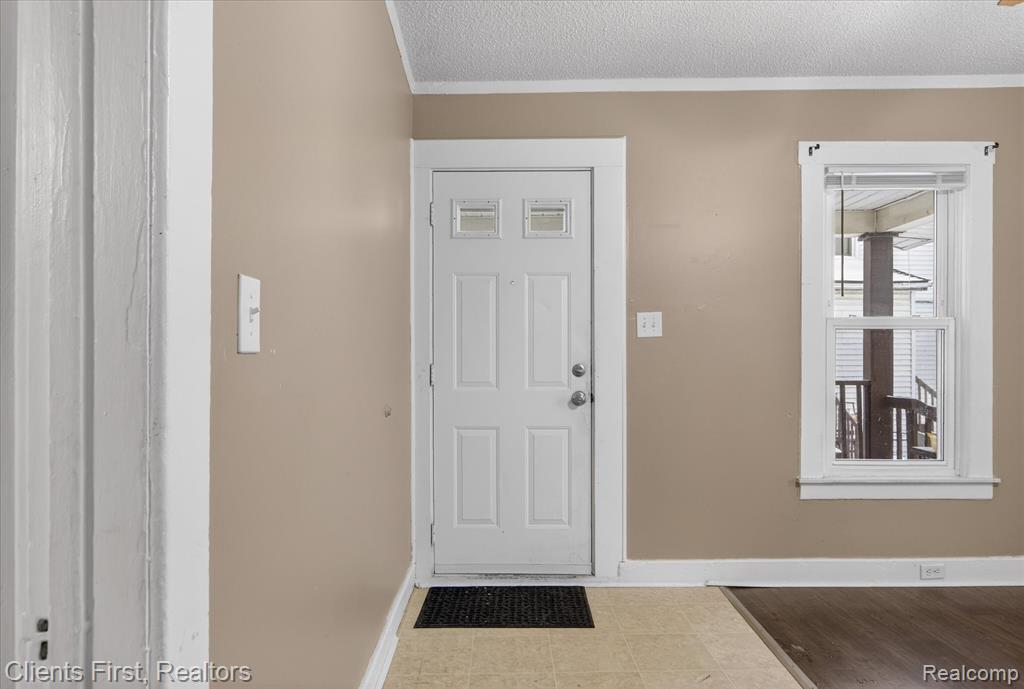 845 Orange Street, Wyandotte, MI 48192 — Photo 6