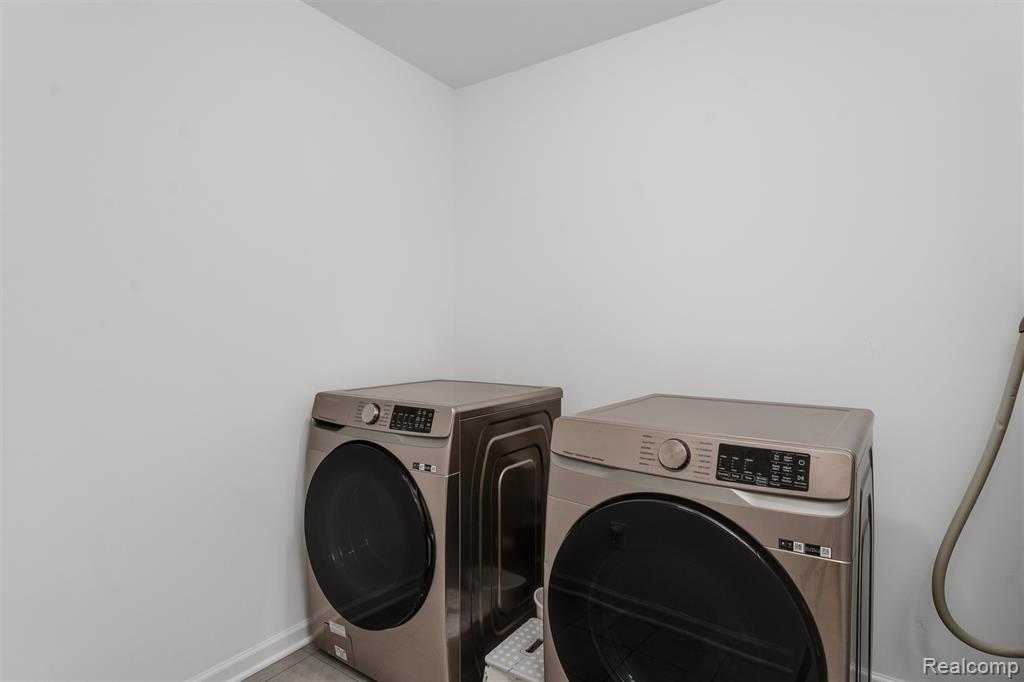 908 S Livernois Road, Rochester Hills, MI 48307 — Photo 36