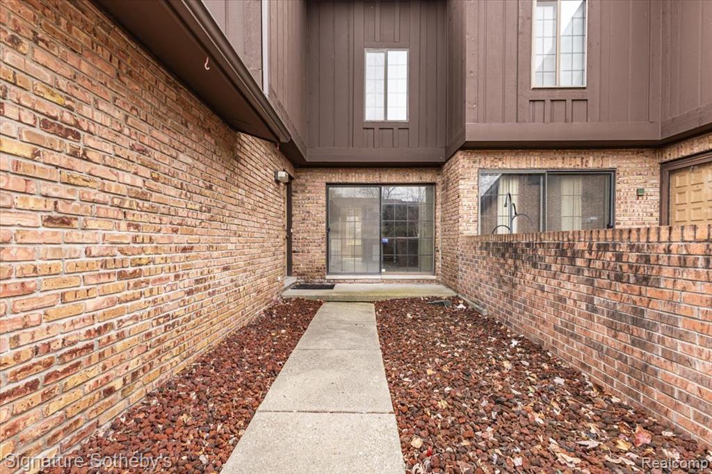 26122 Summerdale Drive, Southfield, MI 48033 — Photo 30