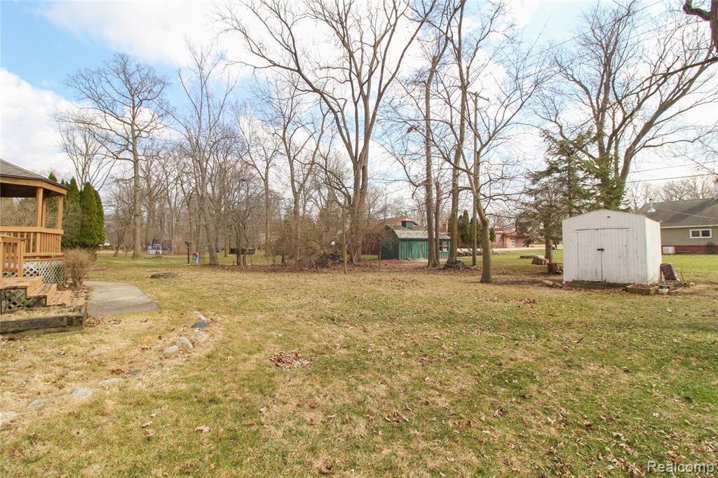8121 Saint James Drive, Grosse Ile, MI 48138 — Photo 47