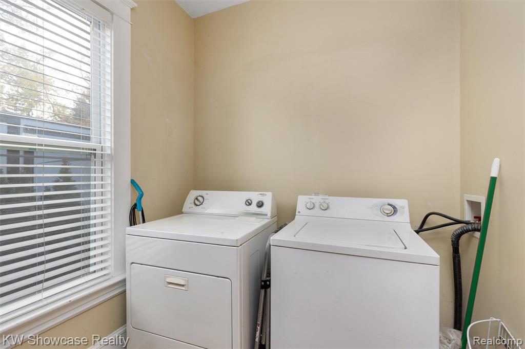 84 Moross Street, Mount Clemens, MI 48043 — Photo 18