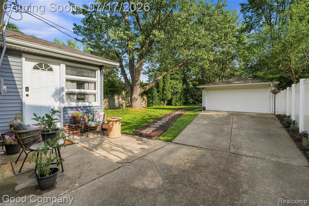 13441 Oak Park Boulevard, Oak Park, MI 48237 — Photo 32
