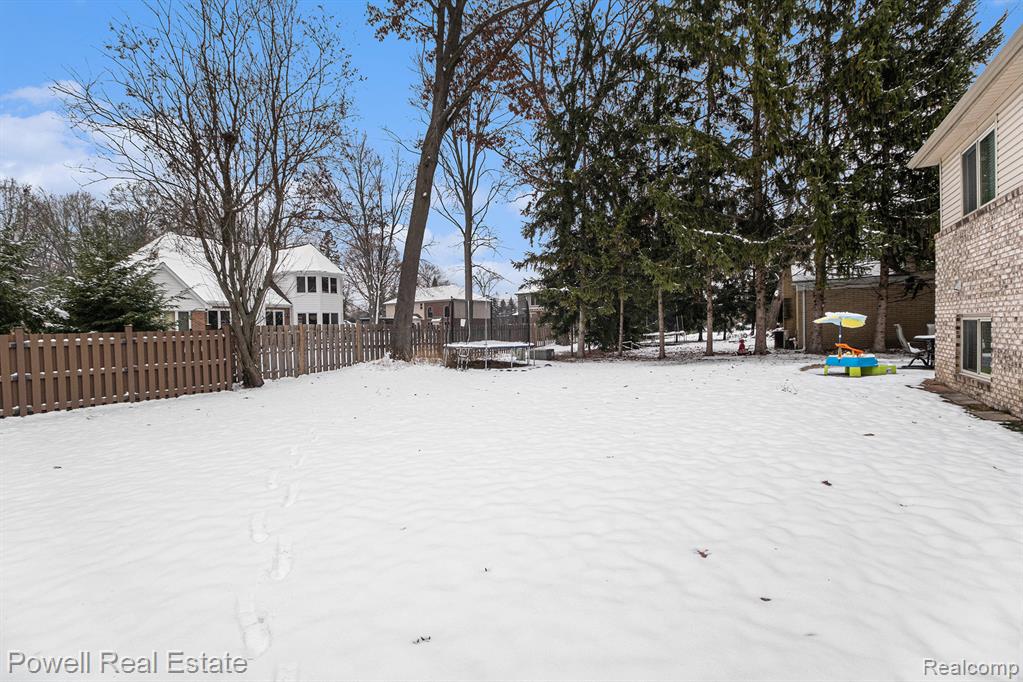 5957 Slate Drive E, Troy, MI 48085 — Photo 25