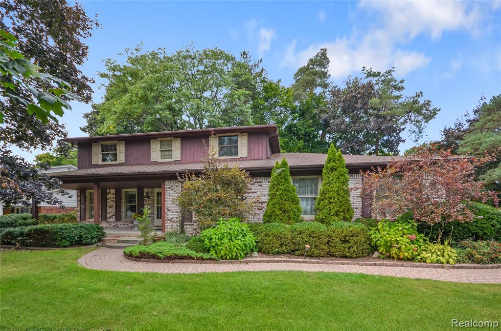 53645 Lambeth Court, Shelby Twp, MI 48316 — Photo 2