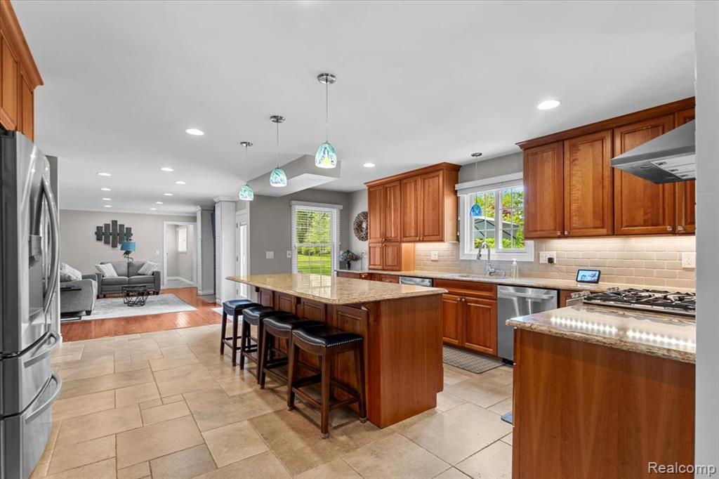 931 S Shady Hollow Circle, Bloomfield Hills, MI 48304 — Photo 12