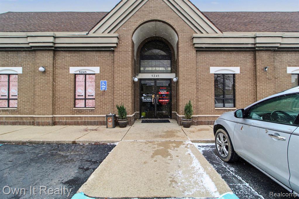 5245 Schaefer Road, Dearborn, MI 48126 — Photo 7