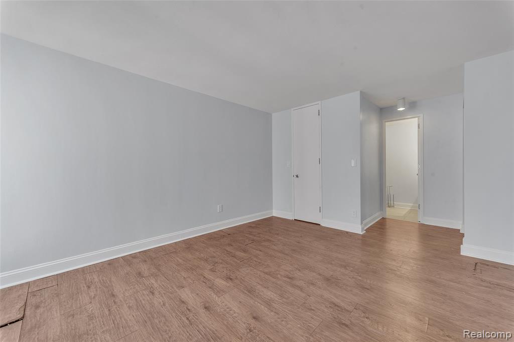 8200 E Jefferson Ave, 1610, Detroit, MI 48214 — Photo 33