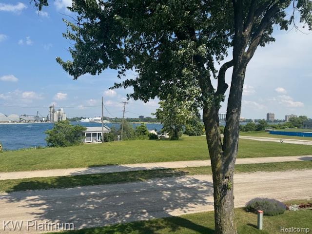 815 Fort Street, Port Huron, MI 48060 — Photo 2