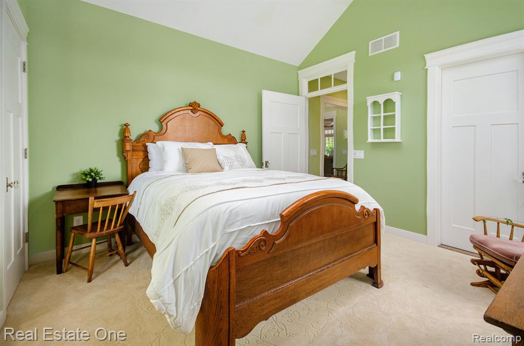 575 Tracy Lane, Milford, MI 48381 — Photo 33