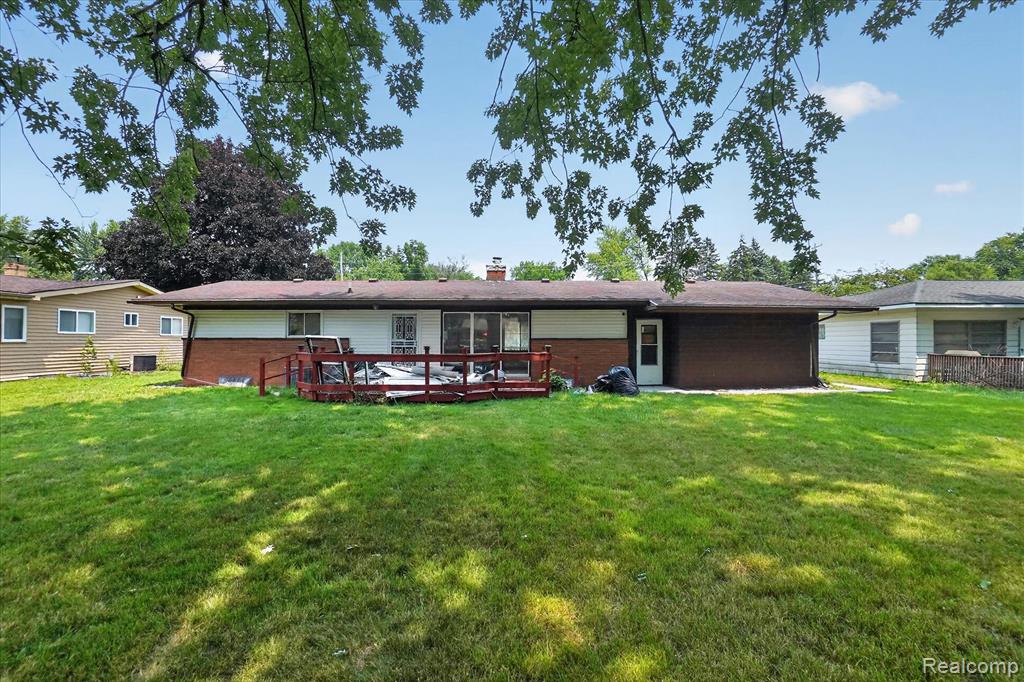 3504 Creekwood Drive, Saginaw, MI 48601 — Photo 16