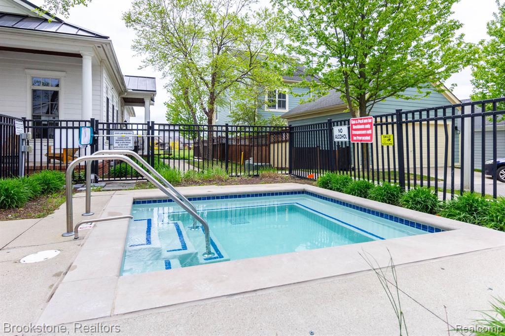 185 Amys Walk, Auburn Hills, MI 48326 — Photo 41