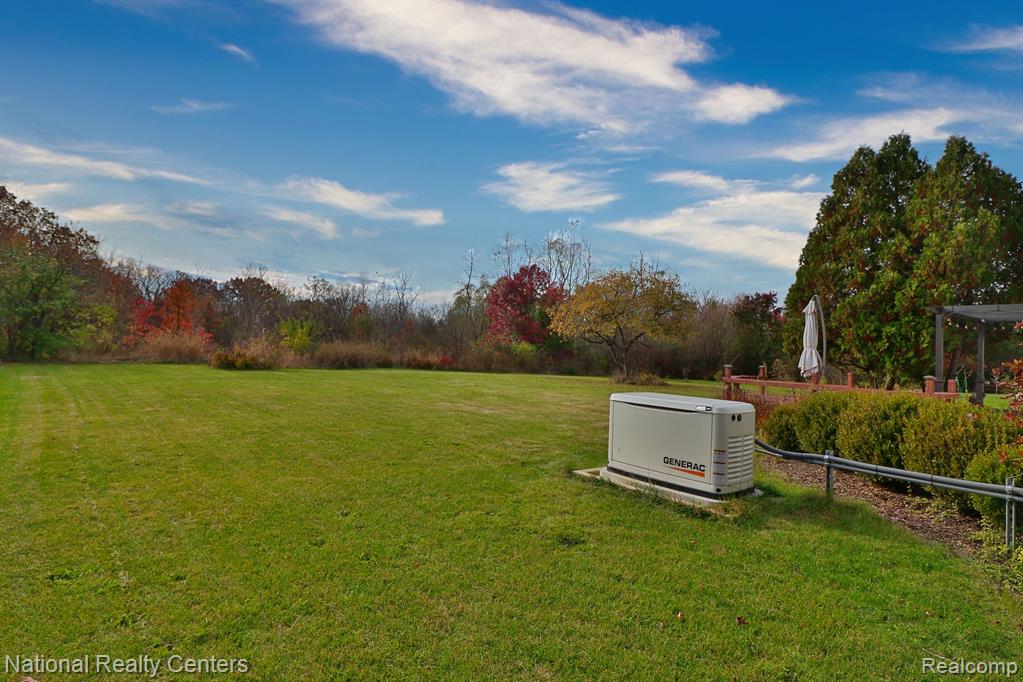 1291 WEDGEWOOD Circle, Saline, MI 48176 — Photo 2