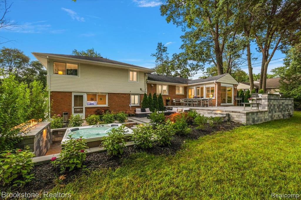 711 Hickory Heights Drive, Bloomfield Hills, MI 48304 — Photo 34
