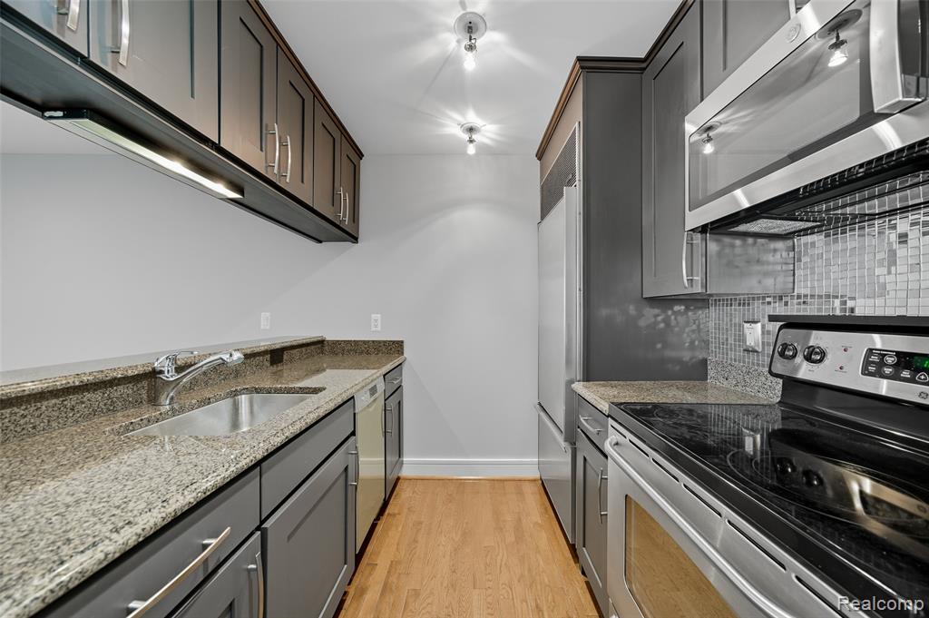 411 S Old Woodward Avenue, 911, Birmingham, MI 48009 — Photo 10