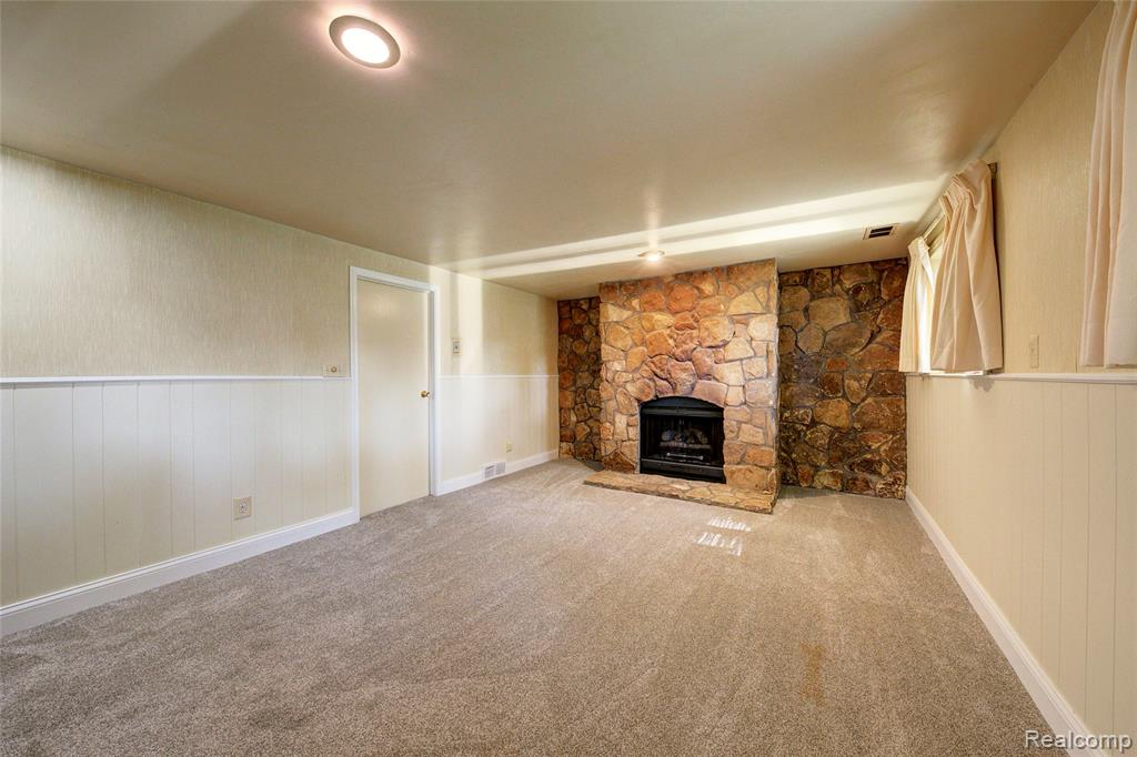 5489 Academy Street, Dearborn Heights, MI 48125 — Photo 37