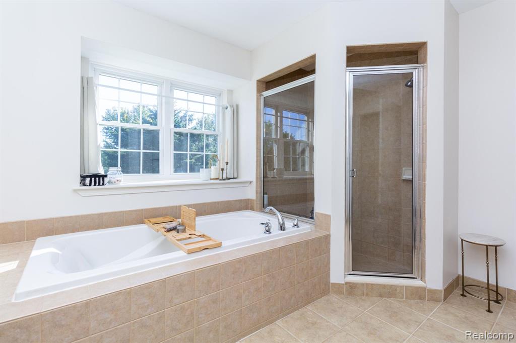 9838 Dublin Drive, Fenton, MI 48430 — Photo 35