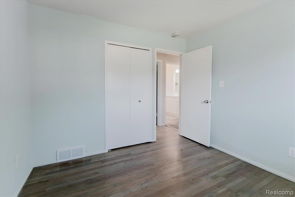 8355 HELEN, Center Line, MI 48015 — Photo 21