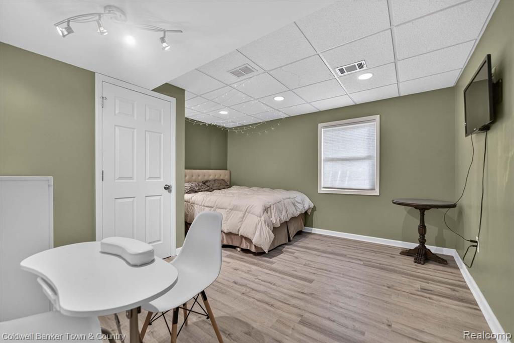 8175 Farley Road, Pinckney, MI 48169 — Photo 48