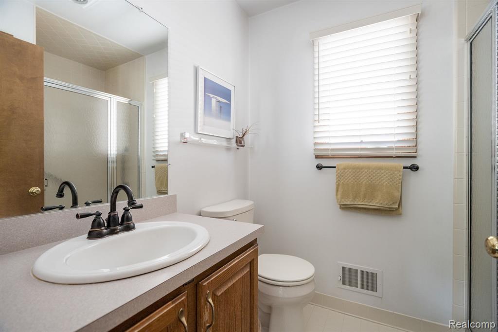 6821 Carriage Creek Drive, Washington, MI — Photo 15