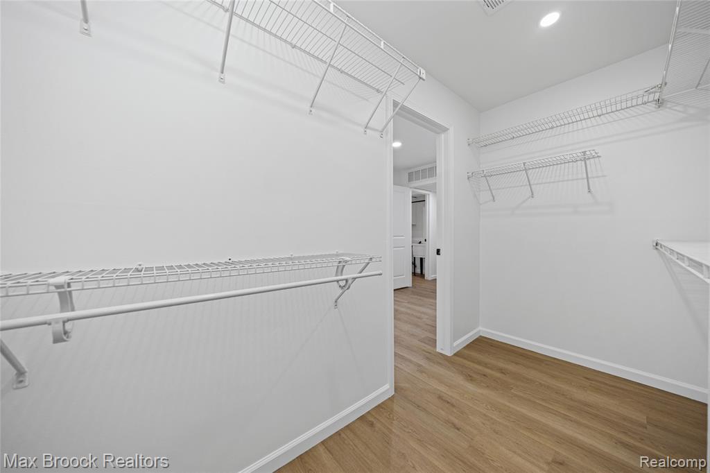 7443 Brynmawr Court, West Bloomfield, MI — Photo 37