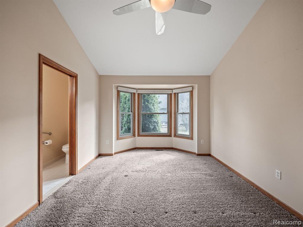 4466 WISTERIA Court, Warren, MI 48092 — Photo 9