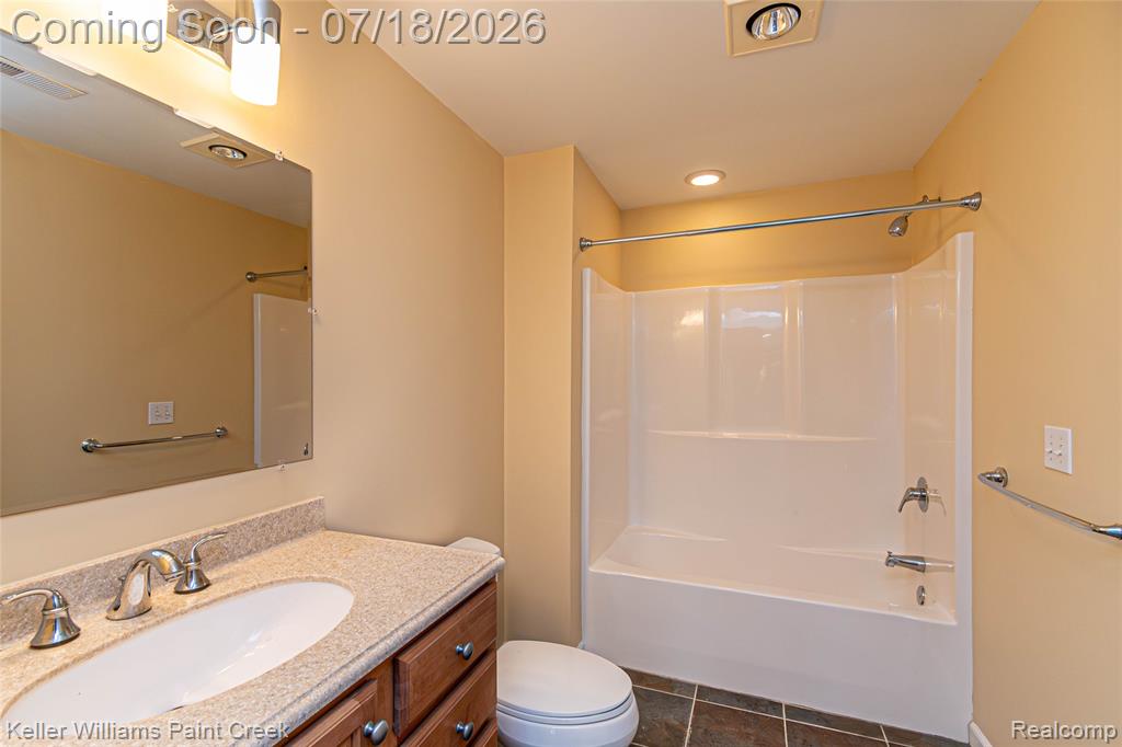 6423 Moonstone Drive, Grand Blanc, MI 48439 — Photo 71
