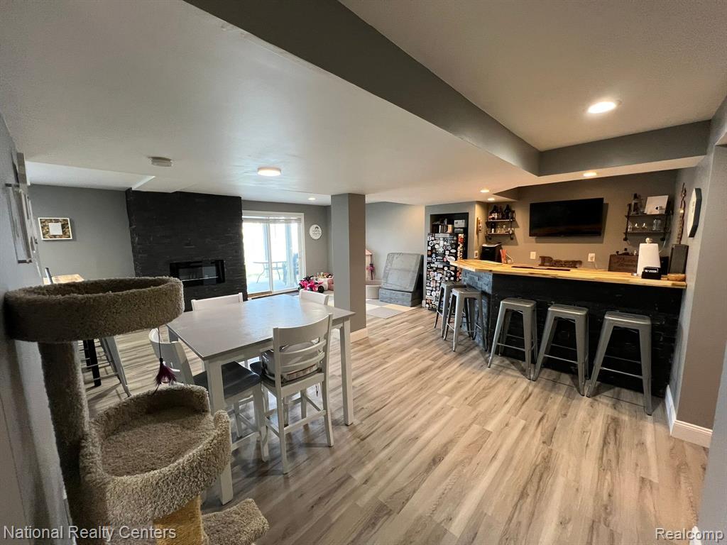 693 DEER PATH Trail, Waterford, MI 48327 — Photo 18