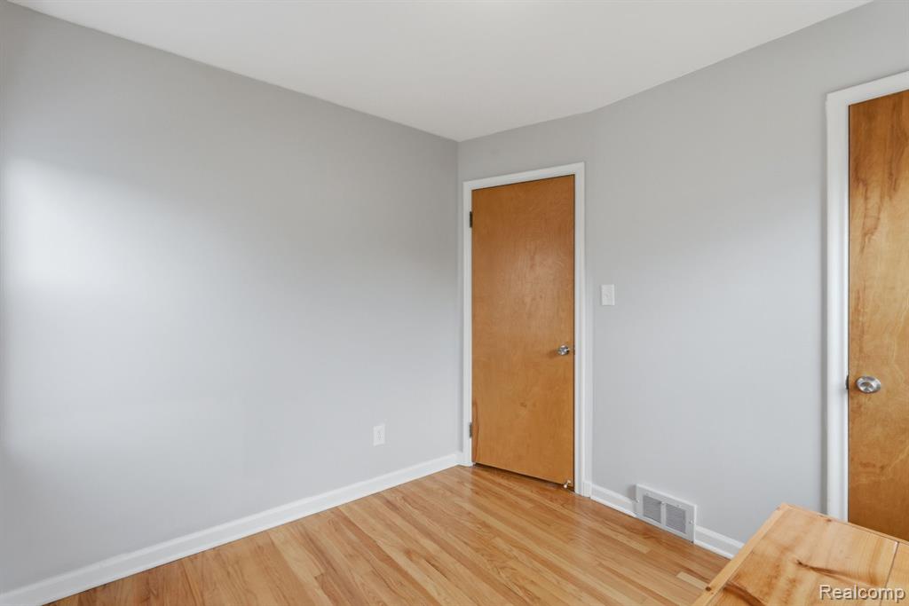 22440 California Street, Saint Clair Shores, MI 48080 — Photo 16