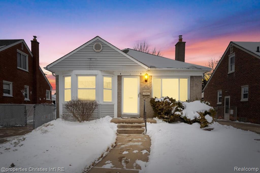 916 Harrison Boulevard, Lincoln Park, MI 48146 — Photo 2