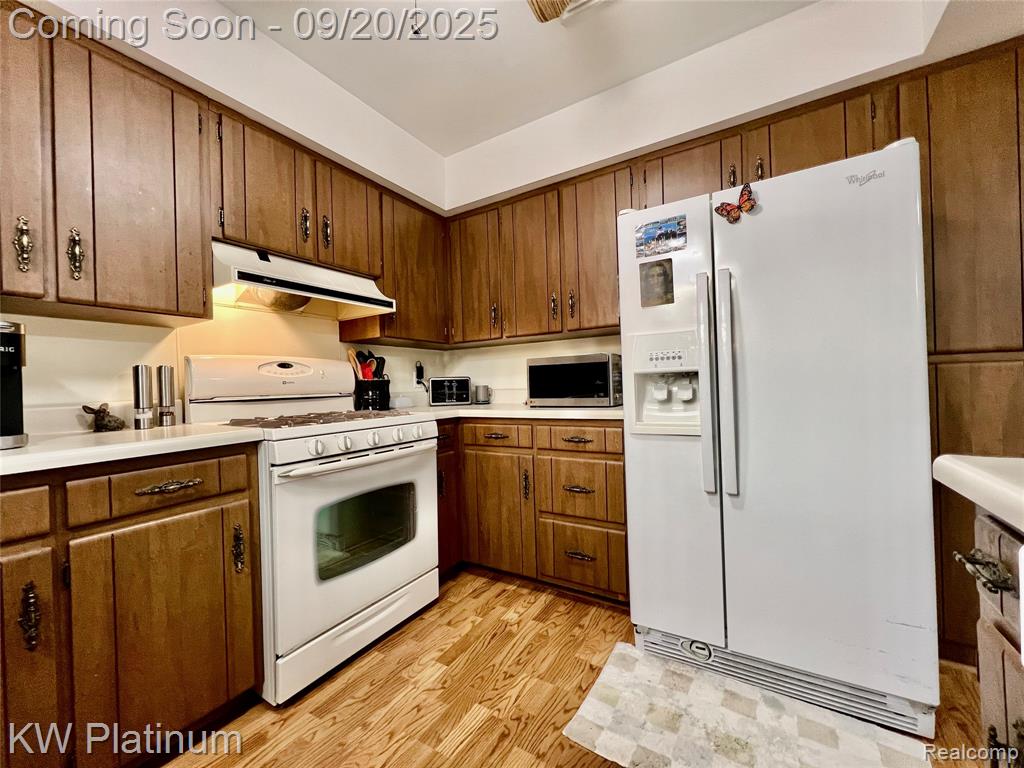 3551 STRAWBERRY Lane, Port Huron, MI 48060 — Photo 8
