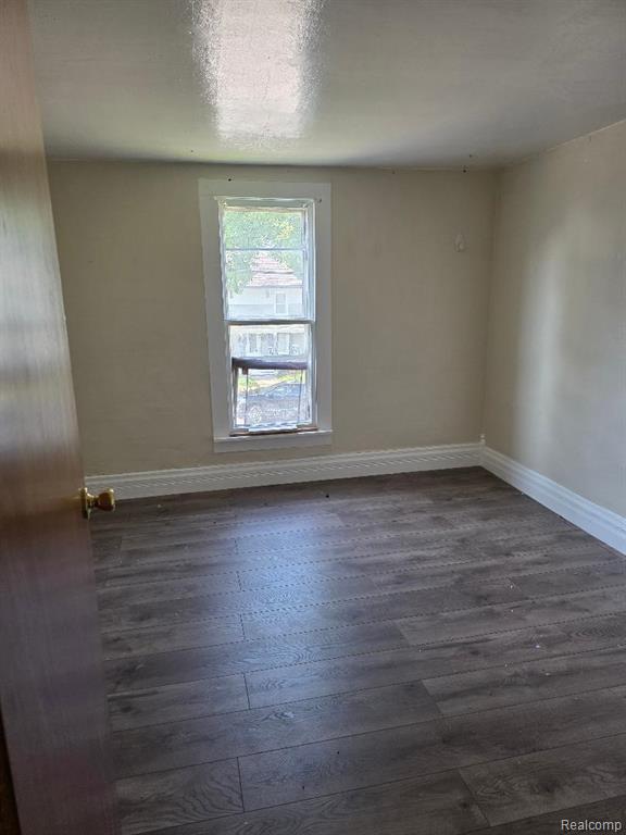 211 W Flint Street, Lake Orion, MI 48362 — Photo 8