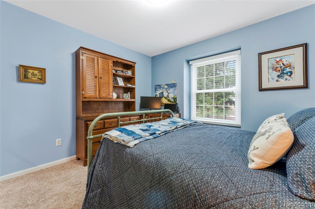 599 Nakomis Trail, Lake Orion, MI 48362 — Photo 34
