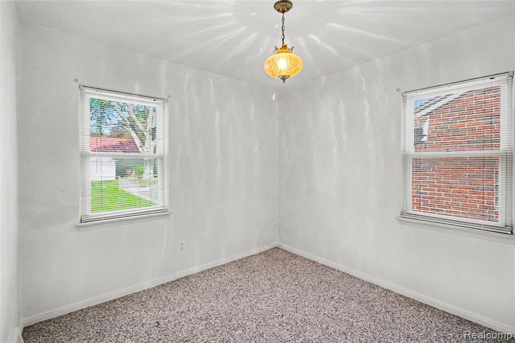 8103 Virgil Street, Dearborn Heights, MI 48127 — Photo 14