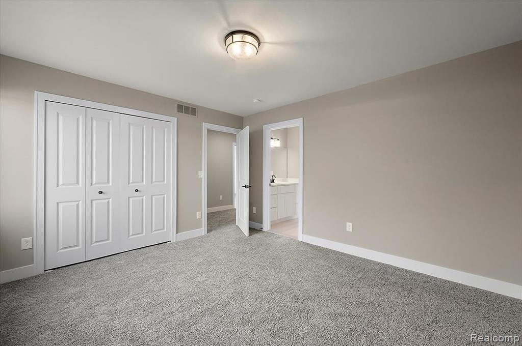 50759 TIMBERSTONE Drive, Macomb, MI 48042 — Photo 71